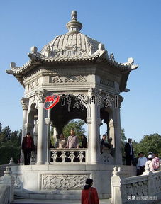 一座园林半园亭 中国园林建筑的文化符号